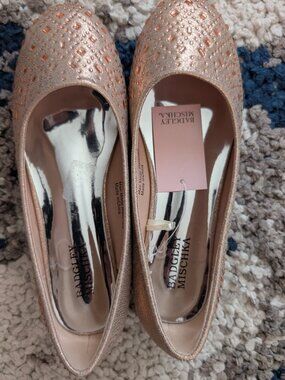 Beautiful Rose Gold Little Big Girls Shoe Size 4